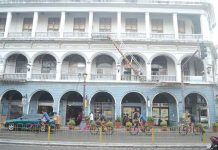 80% of city biz workers vaxxed Most of the workers in various establishments in Iloilo City are already vaccinated against coronavirus disease 2019. The business sector, the Department of Labor and Employment in Region 6 and the city government strongly encourage employees to get vaccinated. PANAY NEWS PHOTO