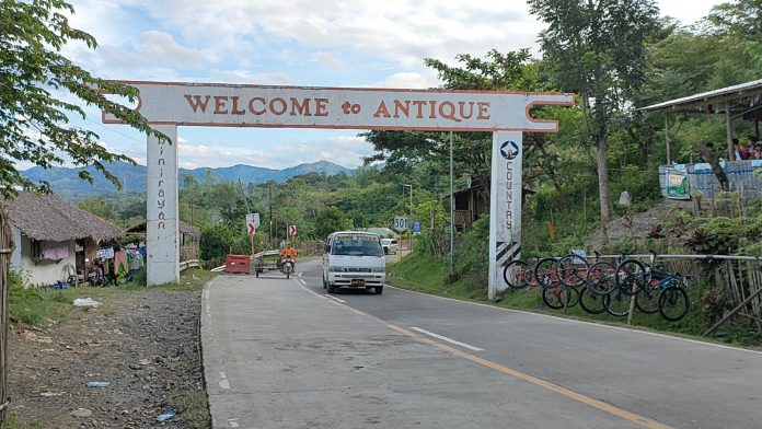 welcome-antique