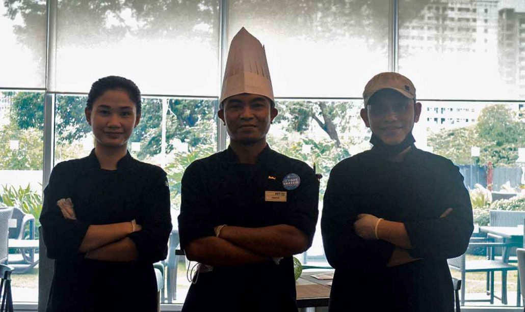 L TO R CHEF MARY JOY FELARCA, CHEF MARVIN ESTANQUE AND CHEF RONALDO VILLADELREY