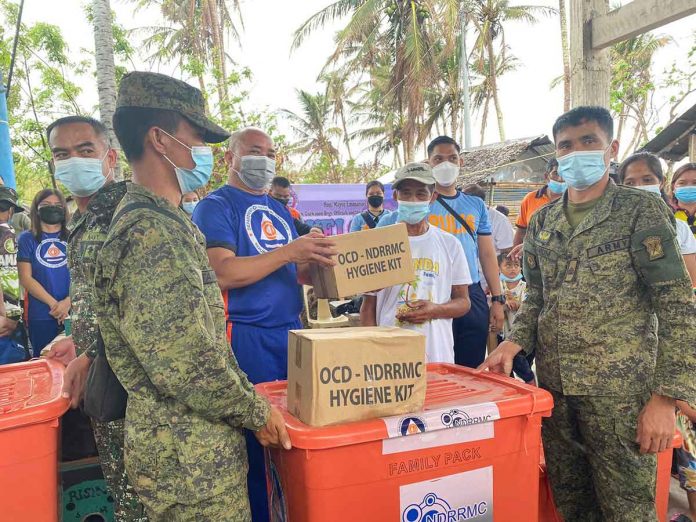 OCD-6 OCD-6 Regional Director Jose Roberto R. Nuñez led the distribution of 100 food packs and 200 hygiene kits. PHOTOS FROM FACEBOOK PAGE OF OCD-6