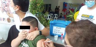 Vaccine hesitancy among residents remains a challenge, according to the provincial government of Iloilo. But not this boy who has mustered the courage to get his vaccine shot against coronavirus disease 2019 during the “People Power Resbakuna” campaign of the Iloilo provincial government. The capitol is thinking of more creative ways to make vaccines more accessible to the public. PN PHOTO