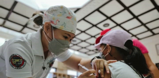 Vaccination rollout of 5-11 years old children at Jordan Guimaras last Feb. 15. Photos from the Facebook page of Mayor Ruben Corpuz