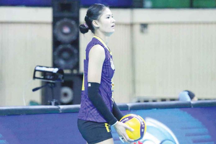 sports-dindin Dindin Santiago-Manabat bounces back in the 2021-22 Volleyball Thailand League at the Nimibutr Stadium in Bangkok. VOLLEYBALL THAILAND LEAGUE PHOTO
