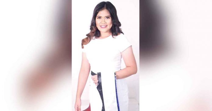 Jeena Amoto, 27, a vegetable seller who graduated summa cum laude with a degree in BSEd Mathematics in 2015 from the West Visayas State University College of Education, placed third in the CHED's Scholar Award with her video entry highlighting the significant contribution of the scholarship to her chosen field and the community.