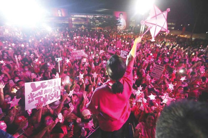 front-pic An estimated 70,000 Negrenses gather at the Paglaum Sports Complex in Bacolod City during Friday night’s grand rally of Vice President Leni Robredo, so far the largest election campaign gathering in Negros. It capped Robredo’s March 11 Negros Occidental campaign that saw her holding mini-people’s rallies in Sagay City and Kabankalan City, where she was warmly greeted with the trademark Negrese hospitality.