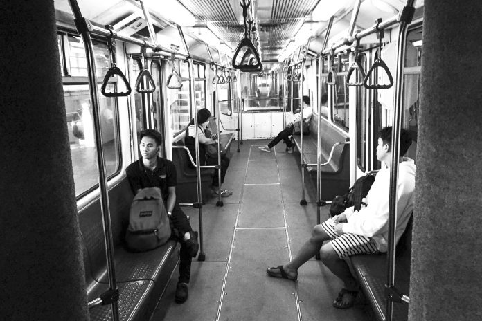 The MRT-3 will be giving free rides for one month, starting 28 March to 30 April 2022.
