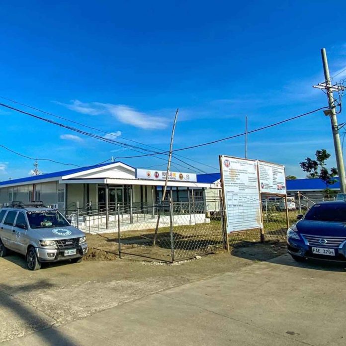 news-glenda-modular The Iloilo City Modular Hospital in Barangay So-oc, Arevalo district.