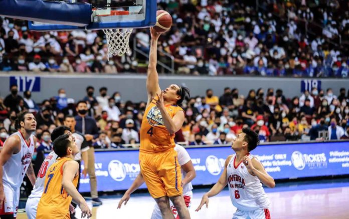 sports-NLEX-pic Negrense center Raul Soyud of NLEX Road Warriors is uncontested with his layup. PBA MEDIA BUREAU