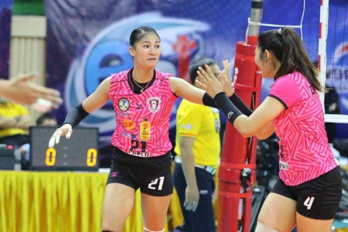 sports-dindin-pic Dindin Santiago-Manabat plays huge in Nakhon Ratchasima’s win over Khonkaen Star. PHOTO COURTESY OF SMNI VOLLEYBALL