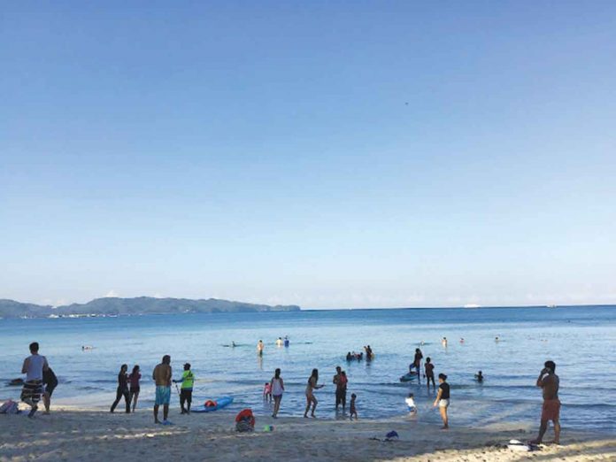 boracay The Boracay Island inbound tourist arrivals reached 45,000 during the 2022 Holy Week celebration.