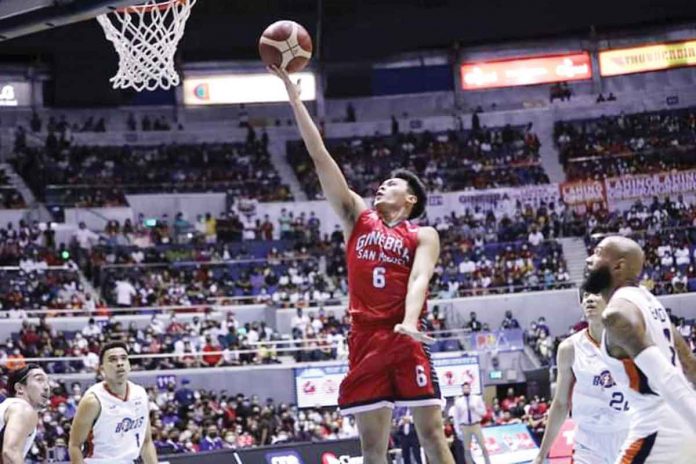 sports-ginebra Barangay Ginebra San Miguel Kings’ Earl Scottie Thompson stretches for a layup. PBA MEDIA BUREAU