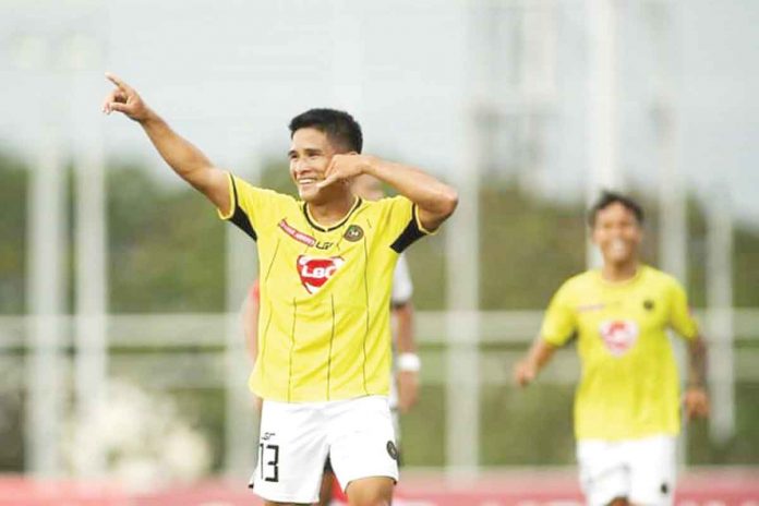 sports-kaya Ilonggo Jhan Jesus Melliza had one goal and two assists in Kaya Futbol Club-Iloilo’s 3-2 win over Stallion-Laguna FC. PFL PHOTO