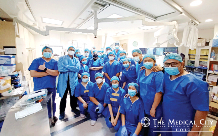 TMC The Medical City Iloilo Cardiac Catherterization Team together with TMC Interventional Cardiologist-Peripheral Vascular Intervention Dr. Rowena Ona; TMC Iloilo Interventional Cardiologist Dr. James Catoto; and TMC Iloilo Thoracic and Cardiovascular Surgeon Dr. Leo Malunes pose after the successful Thoracic Endovascular Aortic Repair (TEVAR) which is the first in Western Visayas.