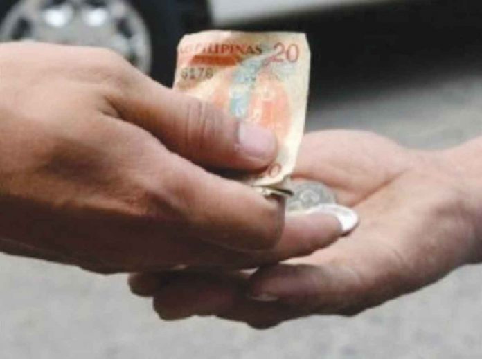 money In a survey, 71 percent of respondents claimed they still settle their bills in cash, which may be due to reservations about using online portals as cybersecurity threats have been rising amid the pandemic. PHOTO ©PHILIPPINE DAILY INQUIRER 2022