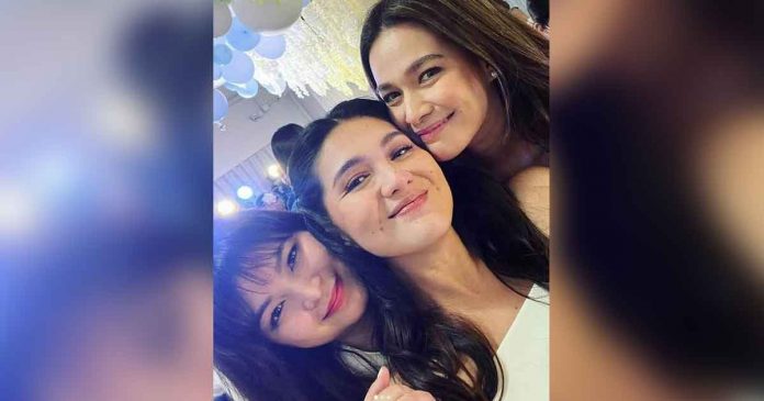 dimples-romana