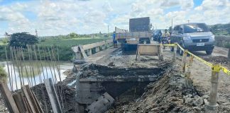 The weight of a truck may have been too much for the approach, said Engineer Sanny “Boy” Oropel, district engineer, Iloilo 2nd District Engineering Office - Department of Public Works and Highways. Photos by Arnel John Palcullo
