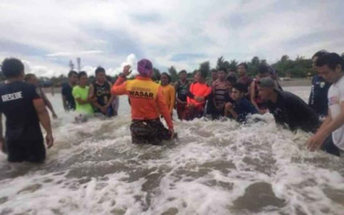 news-training Emergency responders in the municipality of Calinog, Iloilo train on water search and rescue in preparation for the opening of the Jalaur River Multipurpose Project II and other big events such as major flooding. The mega dam is expected to be completed in December 2023. PHOTO COURTESY OF CALINOG MDDRMO