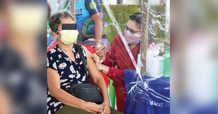 sibalom-target-population A resident of Sibalom, Antique is being vaccinated against coronavirus disease. Photos from Nutriskwela Radyo Kaabyanan Facebook page