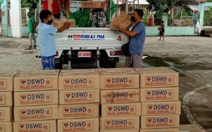 flash The Department of Social Welfare and Development Region 6 Office distributes relief goods to 57 families affected by flashfloods in Barangay Tigbalua I in Sibalom, Antique on July 10, 2022. DSWD Pantawid Provincial Link in Antique Jeffrey Gabucay said the families were affected by the flashflood that happened on July 6. PHOTO COURTESY OF DSWD PANTAWID ANTIQUE, PNA