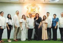 Members of the Sangguniang Panlalawigan of Iloilo with Gov. Arthur Defensor Jr. and Vice Gov. Christine Gari