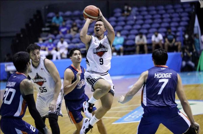 sports-amer-pic-and-caption Baser Amer is the hero anew for Blackwater Bossing after scoring a game-winning hit against Phoenix Super LPG Fuel Masters. PBA MEDIA BUREAU