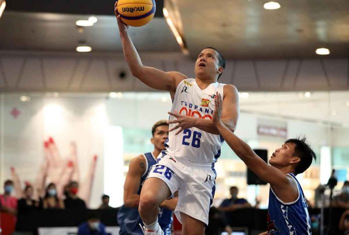 sports-vosotros-pic-and-caption Almond Vosotros knocked down pivotal triples to carry Gilas Pilipinas to 2022 FIBA 3x3 Asia Cup main draw. PBA MEDIA BUREAU