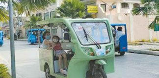 The main modes of public transport in Boracay Island are electric tricycles. They do not pollute the island’s air with carbon monoxide. They are also less noisy.
