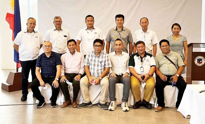 front-more-progress Executives of power utilities of Iloilo join provincial officials and the Local Economic Development and Investment Promotion in a one-day Power Utilities round table discussion to plot the economic growth map of the province.