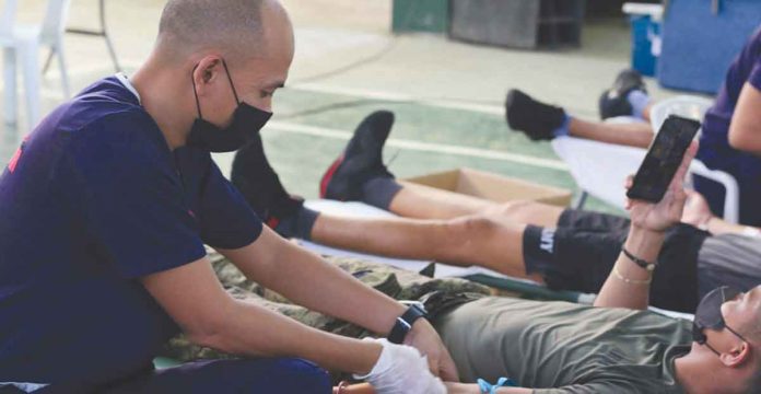 Western Visayas Medical Center’s doctors and nurses spearheaded the bloodletting activity, which was participated by around 200 soldiers, on Tuesday, Sept. 13, 2022. PHILIPPINE ARMY SPEARHEAD TROOPERS/FB