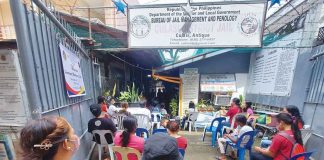 Families of 52 persons deprived of liberty in Culasi District Jail receive P5,000 cash assistance from the Antique provincial government. CULASI DISTRICT JAIL PHOTO