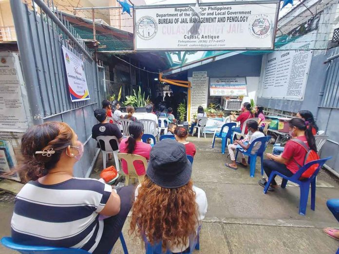 culasi-jail Families of 52 persons deprived of liberty in Culasi District Jail receive P5,000 cash assistance from the Antique provincial government. CULASI DISTRICT JAIL PHOTO