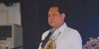 Gov. Arthur Defensor Jr. says he and the 14th Sangguniang Panlalawigan agreed on giving rice and other basic needs to the more than 1,000 persons deprived of liberty in Iloilo District Jail in Barangay Nanga, Pototan, Iloilo. BALITA HALIN SA KAPITOLYO/FB