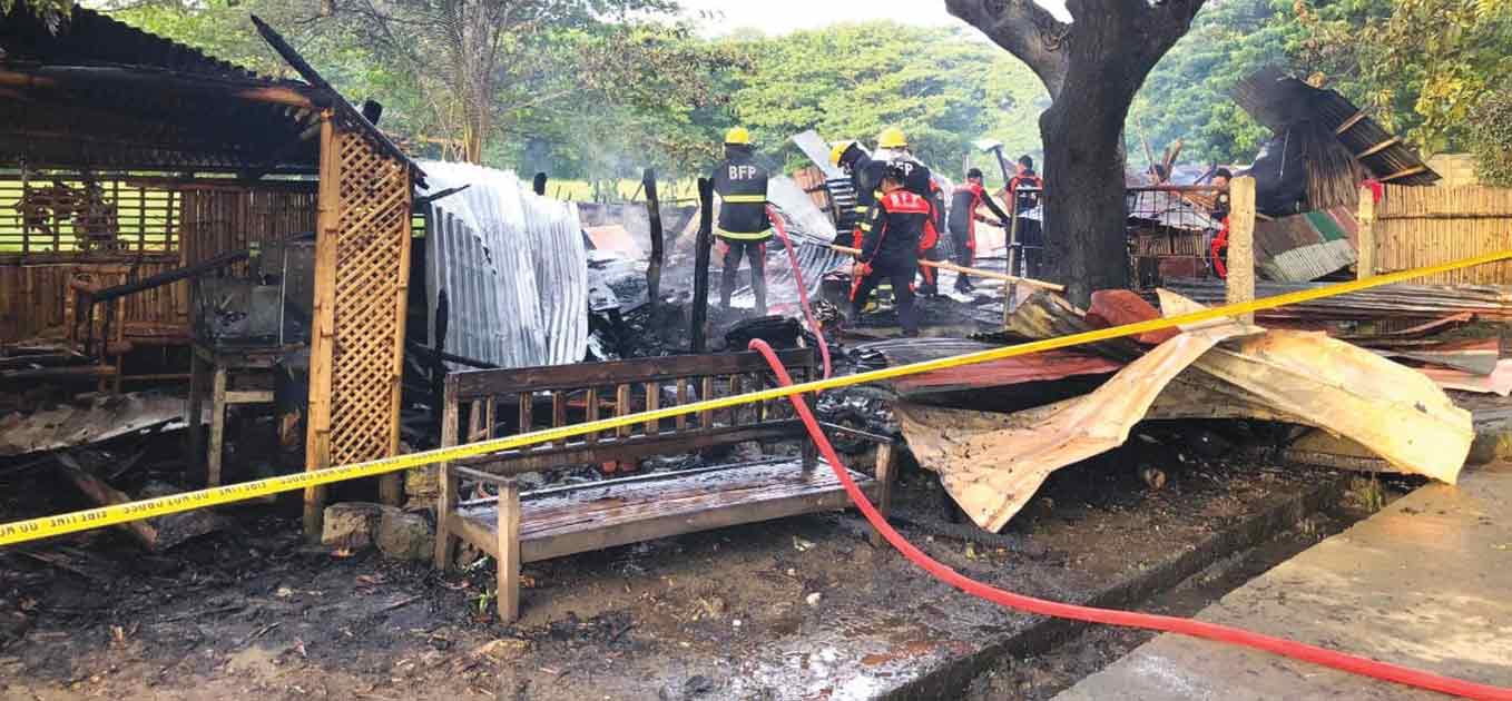 Roxas City fire razes 2 houses, 2 other structures