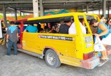 The Land Transportation Franchising and Regulatory Board approves a P1 provisional fare increase for traditional public utility jeepneys (TPUJs). Starting first week of October, the minimum fare for TPUJs will be P12. PN PHOTO