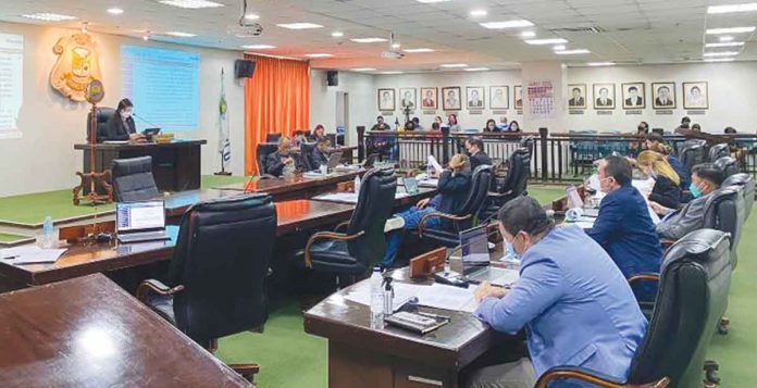 session The Sangguniang Panlalawigan of Iloilo passed a resolution during its regular session on Tuesday afternoon, Sept. 13, 2022, requesting President Ferdinand “Bongbong” Marcos Jr. to stop the importation and sale of imported rice during harvest season. BM JASON GONZALES/FB