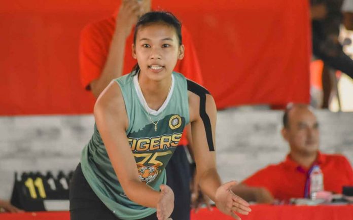 sports-Casugod Jaschryl Casugod’s name rings a bell to volleyball fans. She is the younger sister of former Far Eastern University Lady Tamaraws star and now Akari Power Chargers’ Geneveve Casugod. PHOTO COURTESY OF NCF LADY TIGERS FACEBOOK PAGE