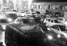 Russians flee to border after military call-up These Russian vehicles are clogging the border with Georgia. Russian men are fleeing their country after President Vladimir Putin announced a civilian conscription to the war in Ukraine. BBC