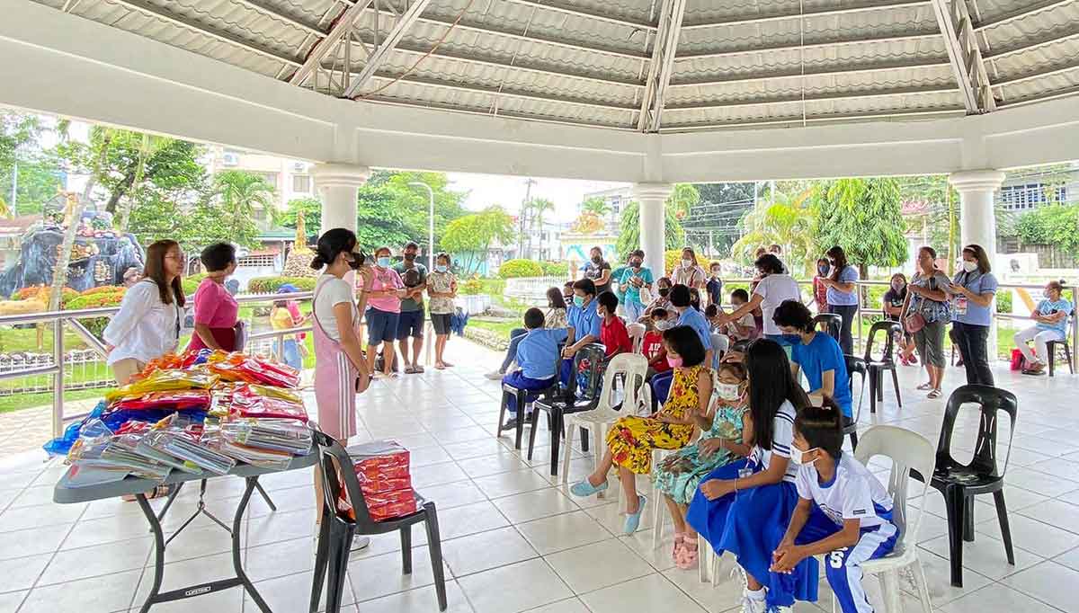48 PWD learners in Pandan receive school supplies