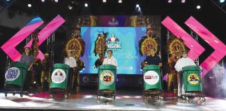 CEREMONIAL DRUM BEATING. (L-R) SM SuperMalls Group Marketing Manager for Visayas Kristine Joyce Yap, Iloilo City’s Rep. Julienne Baronda, Vice Mayor Jeffrey Ganzon, Iloilo Festivals Foundation, Inc. president Jose Layson Jr., and San Jose de Placer parish priest Reverend Father Renchie Vicente Senoro. ARNOLD ALMACEN (CITY MAYOR’S OFFICE)