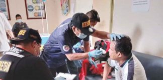 Veteran broadcaster and radio blocktime host Flo Hervias sustains wounds on his nose, eyebrows and lips. He was attacked by three masked men in front of radio station DYRI Radio Mindanao Network (RMN) Iloilo on Friday morning, Oct. 7, 2022. DYRI RMN ILOILO PHOTO