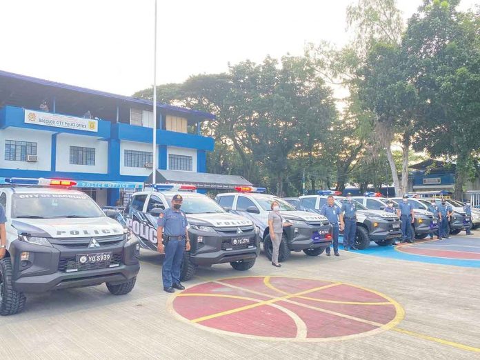 patrol-cars The Bacolod City Government turns over six new patrol cars to the Bacolod City Police Office on Oct. 21, 2022. AKSYON RADYO BACOLOD PHOTO