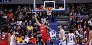 Barangay Ginebra San Miguel Kings’ Christian Standhardinger goes for a reverse basket. PBA MEDIA BUREAU