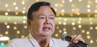 Iloilo City mayor Jerry Treñas leads the opening of the Iloilo Arts Festival at the SM City Main Mall Event Center on Oct. 5. The festival, which is now on its second year, aims to bring art closer to the public and support local artists. JERRY TREÑAS/FB PHOTO