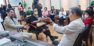 Japan Hospitality Learning Center Association chief executive officer Kazutaka Nakao (left) pays a courtesy visit to Capiz governor Fredenil Castro (right)on Monday, Oct. 17. CAPIZ PROV’L GOV’T COMMUNICATIONS GROUP/FB PHOTO