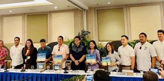 The Economic Development Committee Region 6 led by its chairman, Atty. Jobert Peñaflorida (6th from left, left photo), spearheads the Boracay Stakeholders Forum at the Henann Park Resort in Boracay Island.