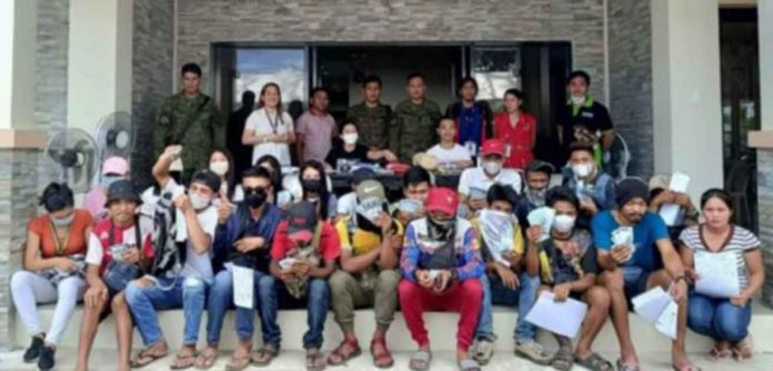 Former-NPA-rebels A total of 25 former Communist Party of the Philippines-New People’s Army rebels received PHP250,000 in additional cash and educational assistance from the Himamaylan city government in Negros Occidental. The recipients were former combatants and Yunit Militia members who surrendered last July. HIMAMAYLAN CSWDO PHOTO