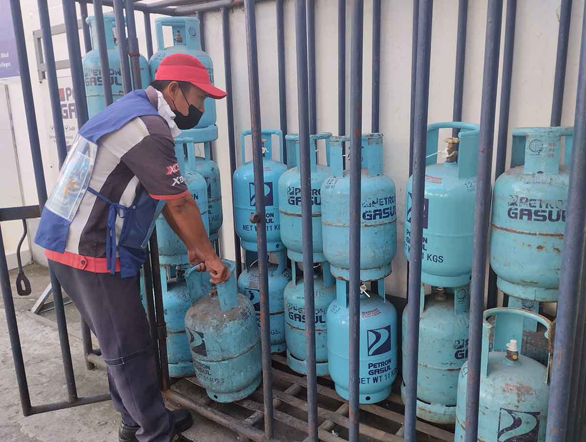 LPG prices may go up in December, fuel price rollbacks may continue – DOE