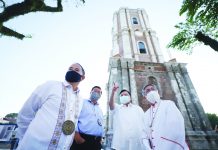 Century-old Jaro belfry rings again after 74 years The historic Jaro Belfry’s carillon bells were heard ringing again. (From left) National Historical Commission of the Philippines (NHCP) chairperson Rene Escalante, former senator Franklin Drilon, Mayor Jerry Treñas, and Jaro Archbishop Jose Romeo Lazo during the turnover of the newly restored Jaro Belfry to the Iloilo City government and the Archdiocese of Jaro on Sunday, Nov. 27. ILOILO CITY MAYOR’S OFFICE PHOTO