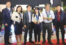 DOST-assisted firms from WV score accolades at nat’l SETUP Awards (From left) Dyna Rose G. Tibubos, Aklan Provincial S&T director; Joseph Edgar M. Sarrosa, technical committee chairman and member of the Board of Directors of Negros Prawn Producers Cooperative (NPPC); Irene Isadora Joy C. Dela Cruz of Filbake Food Corporation; Engr. Rowen R. Gelonga, DOST VI regional director; Roselyn C. Usero, NPPC laboratory head; Paul Felipe “Philip” S. Cruz, president of Herbanext Laboratories Inc.; Engr. Allan Francis T. Dara-ug, Negros Occidental Provincial S&T director; and May Rose O. Suerte, head of the DOST VI Technology Transfer and Commercialization Section