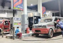 Oil firms roll back diesel, gasoline, kerosene prices Petron Corp. cuts down prices per liter of diesel by P3.95, gasoline by P0.85 and kerosene by P2.95 effective 6 a.m. today. PN PHOTO
